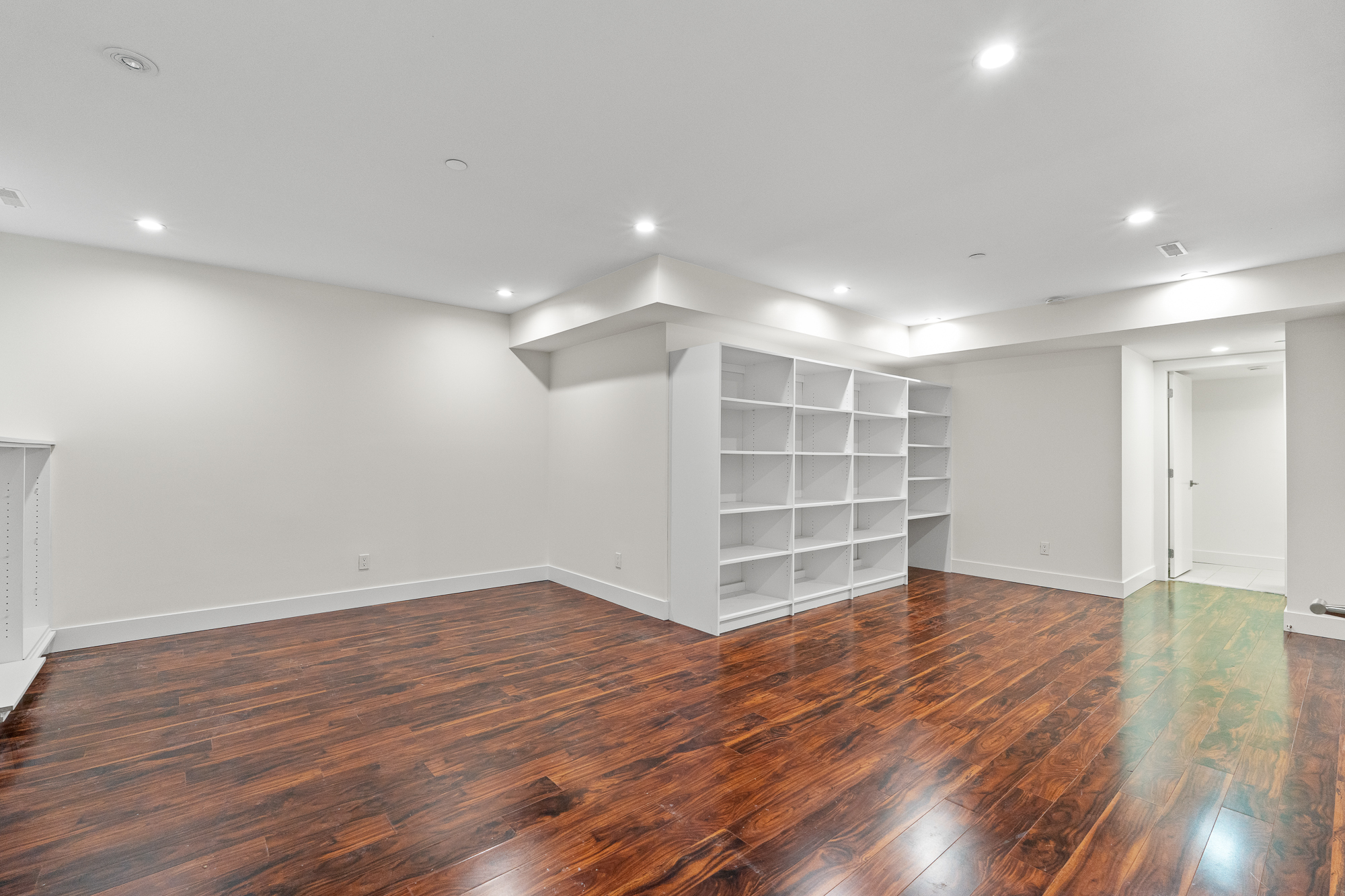 6528 Marine Drive